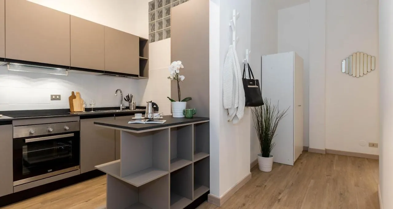 Ferienwohnung Altido Austere Elegance Mailand Apartment