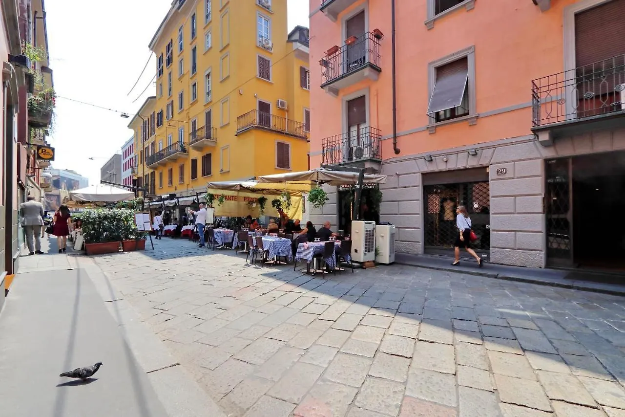 Ferienwohnung Altido Austere Elegance Mailand Italien